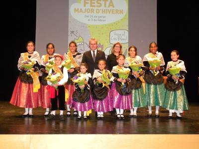 Salou inicia la fiesta con la particular adaptación de la historia del municipio según el pregonero , el humorista Xavier Deltell