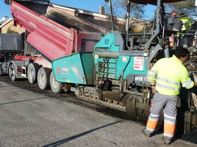 Salou invierte cerca de 158.000 euros en un plan de choque para asfaltar varias calles