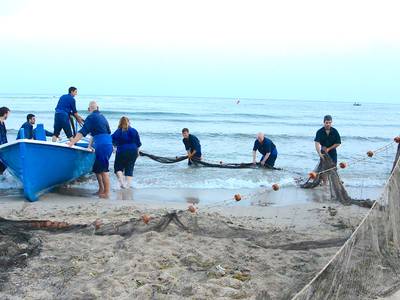 Salou organiza una gran jornada cultural para poner en valor su tradición marinera, en el marco de la Calada de las Mallas de Sant Pere, este sábado, 16 de julio