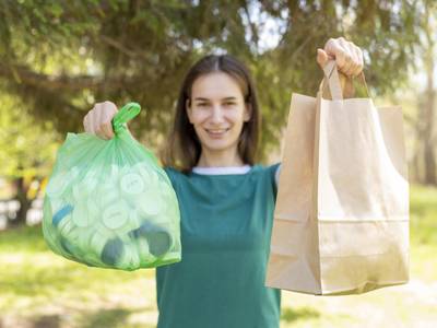 Salou pide concienciación para reducir el consumo de plásticos desechables