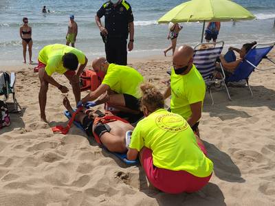 Salou pone en valor la calidad de sus servicios y la seguridad en las playas, a través de la realización de simulacros de salvamento y socorrismo