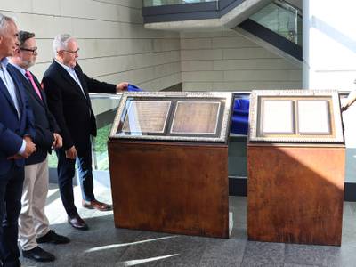 Salou presenta la Carta de Población de 1194, un documento clave de la historia del municipio