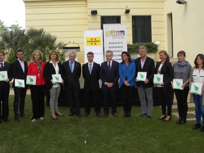 Salou recibe de manos de la Generalitat las placas acreditativas a los establecimientos y entidades del municipio adheridos al sello de Destino de Turismo Deportivo