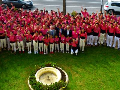 Salou recibe la visita del grupo de los Xiquets de Hangzhou en el marco del concurso de 'castells'
