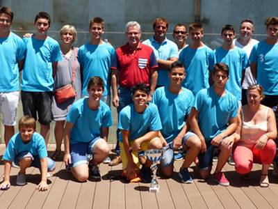 Salou reconoce la excelente temporada de los deportistas cadete masculino del Club Handol Salou