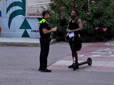 Salou refuerza el control policial de los patinetes con 458 denuncias en nueve meses