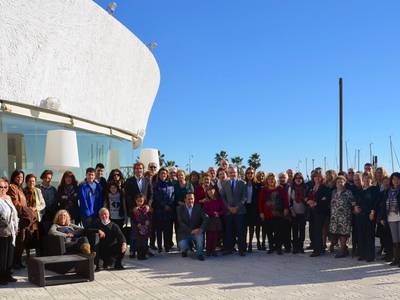 Salou, reúne unas setenta personas de Albox afueras