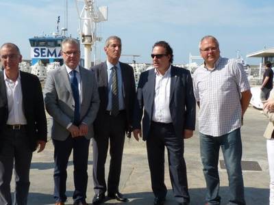 Salou se adhiere al proyecto del balizamiento ecológico con 4 boyas en la playa de Poniente