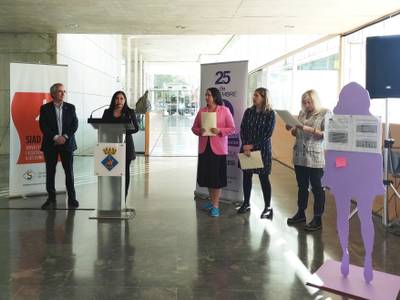 Salou se suma al Día Internacional para la Eliminación de la Violencia contra la Mujer, con la lectura del manifiesto