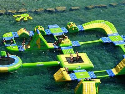 Salou tendrá un parque flotante en la Playa de Poniente y la espectacular atracción de Flyboard