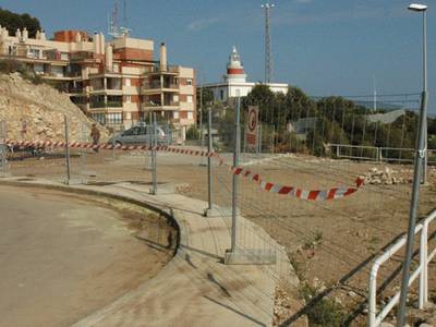 Se inician los trabajos de mejora del acceso al Faro de Salou por la zona del Mollet