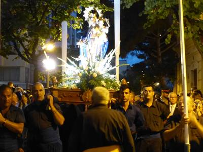 Un gran castillo de fuegos despide las fiestas de las Nits Daurades en Salou