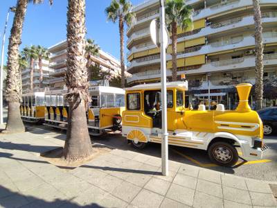 Visitar el cementerio de Salou en tren turístico, para 'Todos los Santos'