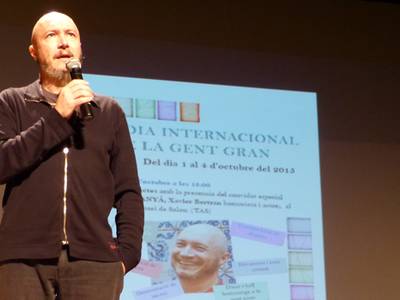 Xavier Bertran, "Lo Cartanyà", da el pistoletazo de salida a los actos de celebración del Día Internacional de las Personas Mayores de Salou
