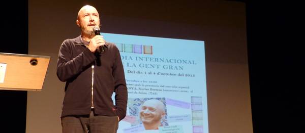 Xavier Bertran, "Lo Cartanyà", da el pistoletazo de salida a los actos de celebración del Día Internacional de las Personas Mayores de Salou