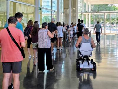 Ya han recogido más de 6.700 gafas para el eclipse en Salou