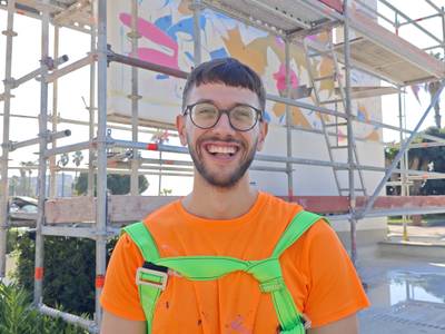 Noé Peiró, artista: 'Pintar un mural en Salou es todo un honor'