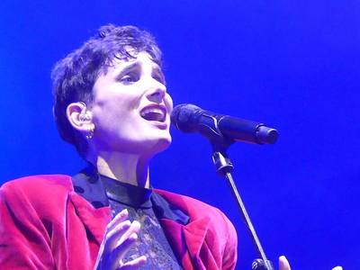 Robin Torres, tributo a Mecano: 'Con un público como el de Salou, a una le entran ganas de subir al escenario cada día'